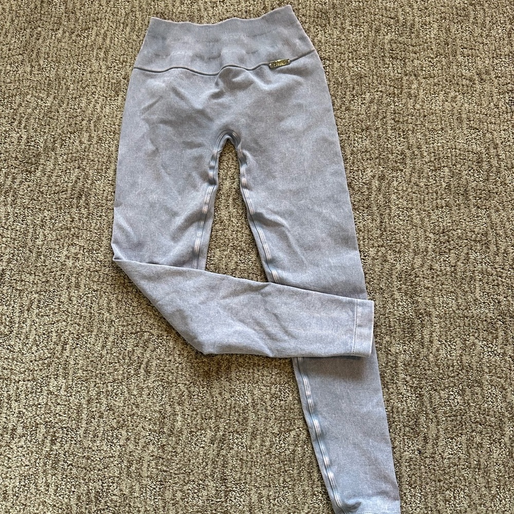 BOMBSHELL Seamless Gray Leggings